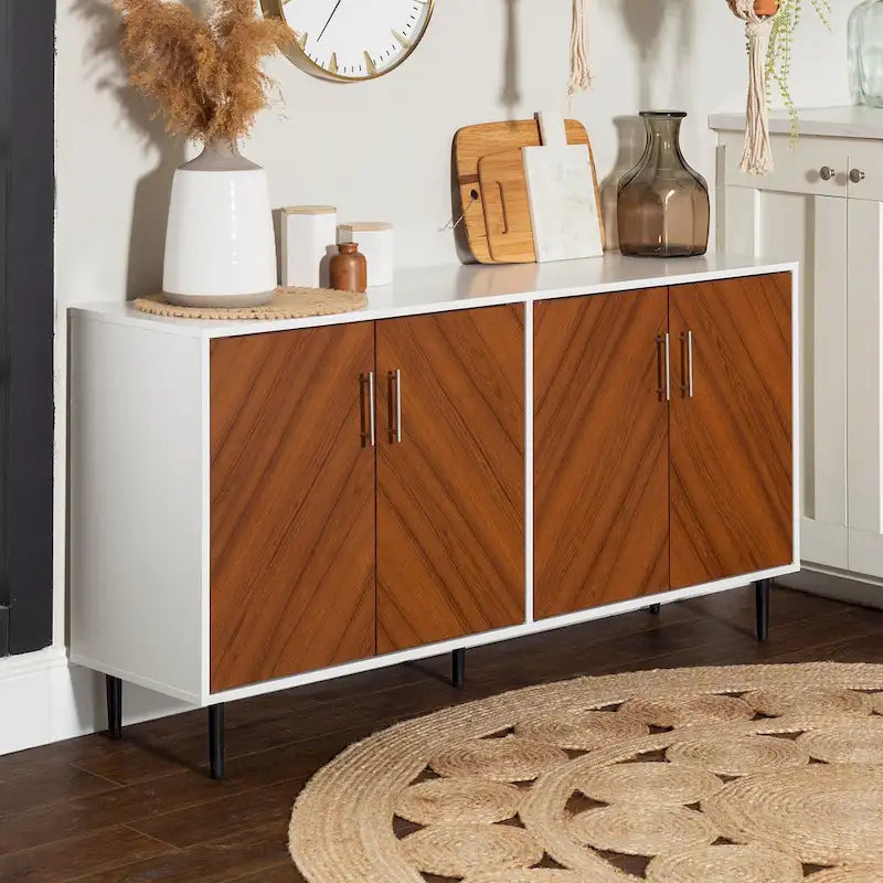 Buffet de 147 cm de style Mid-Century Modern avec 4 portes bookmatch et pieds fuselés