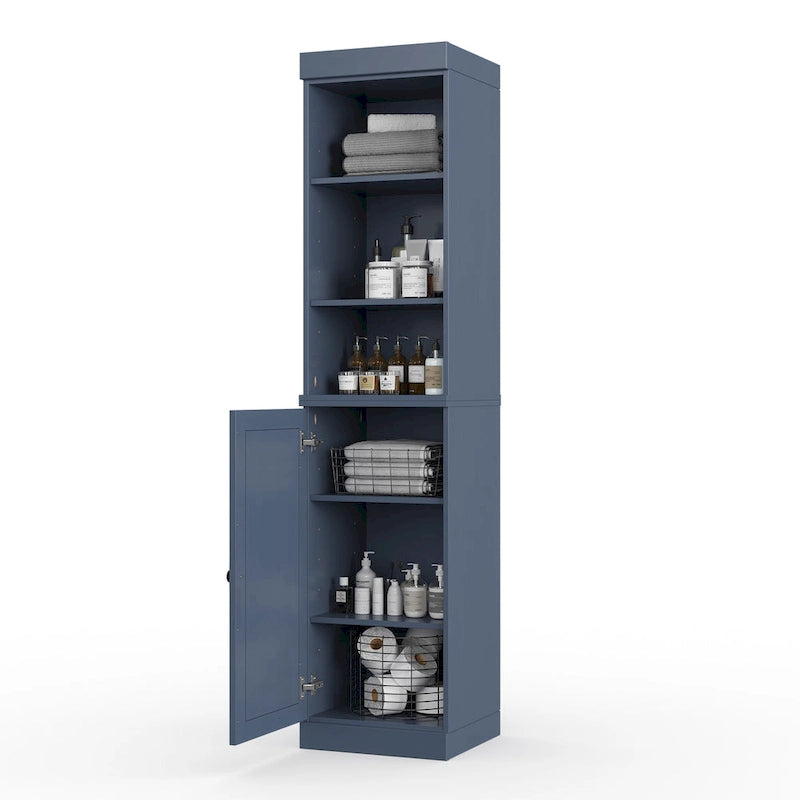 Armoire haute en bois massif avec étagères réglables et portes à panneaux surélevés