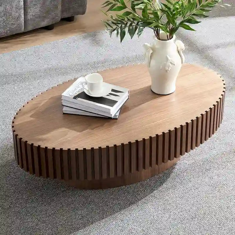 Table Basse Ronde avec Surface en Relief Bois et Piétement Socle