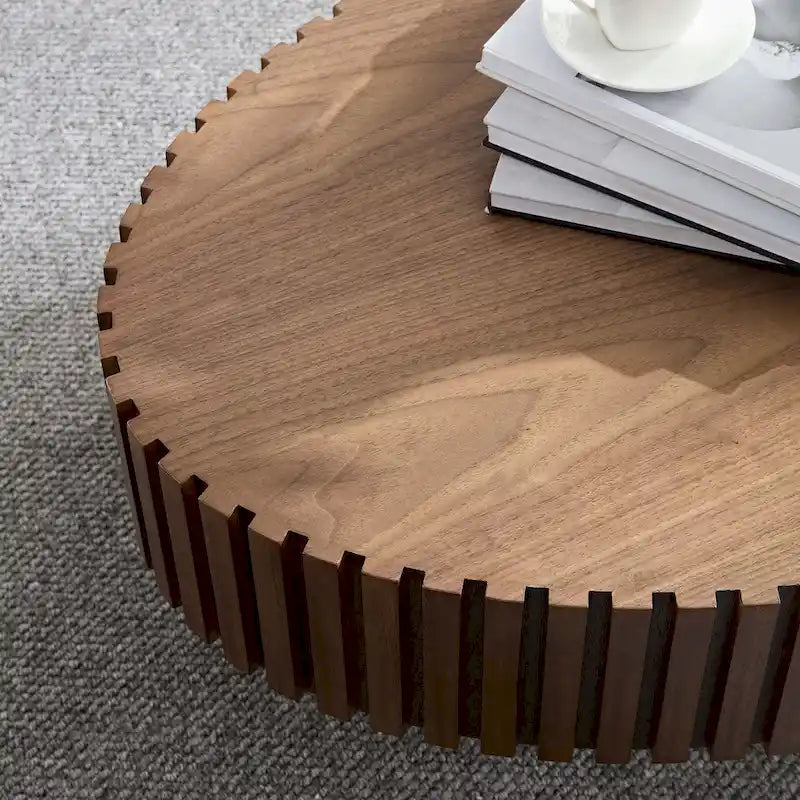 Table Basse Ronde avec Surface en Relief Bois et Piétement Socle