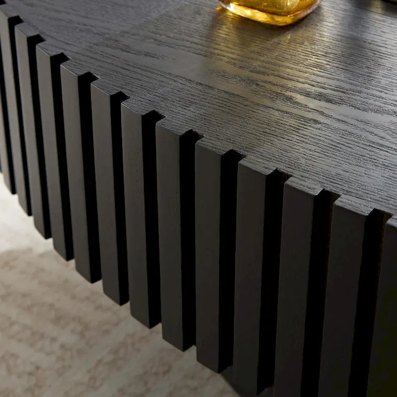 Table Basse Ronde avec Surface en Relief Bois et Piétement Socle